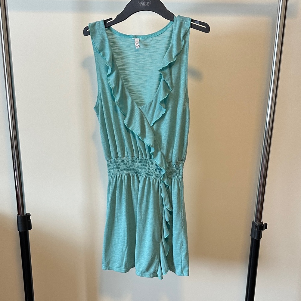 Sleeveless Ruffle Swimsuit Cover
